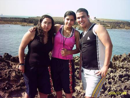 moi+amira(ma soeur)+jamal